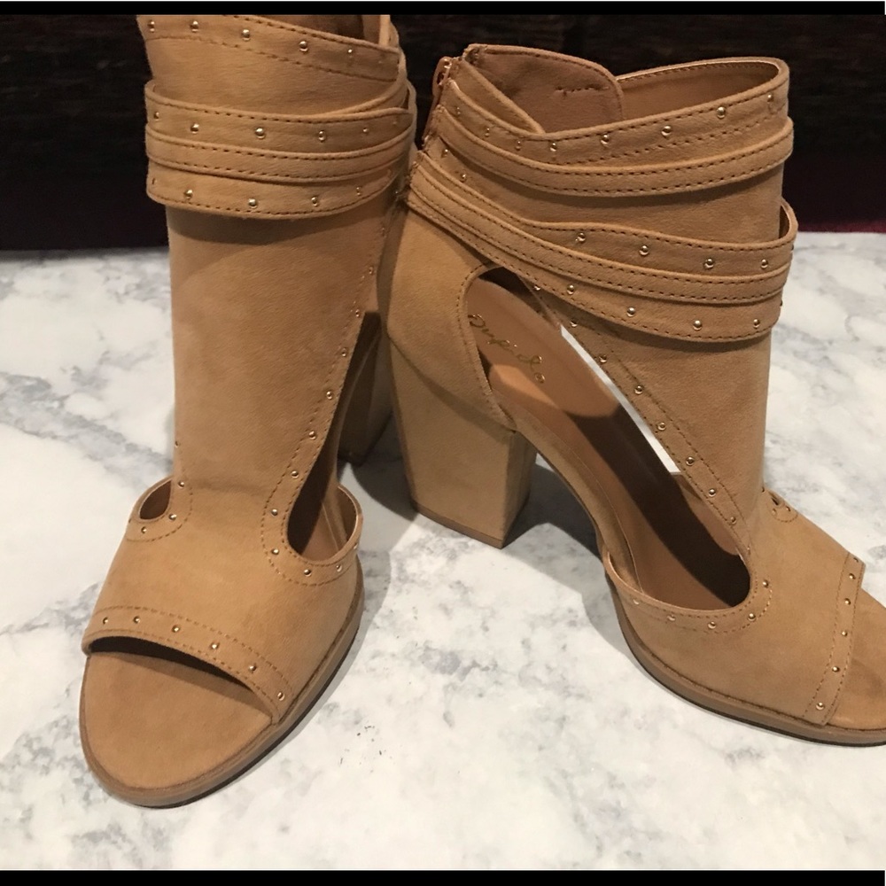 Camel ankle booty size 8 1/2 - Picture 8 of 8